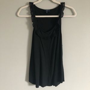 GAP Ruffle Scoop Neck Tank Top